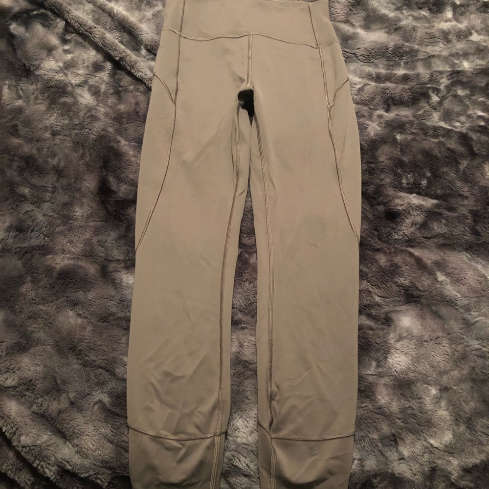 Lululemon leggings